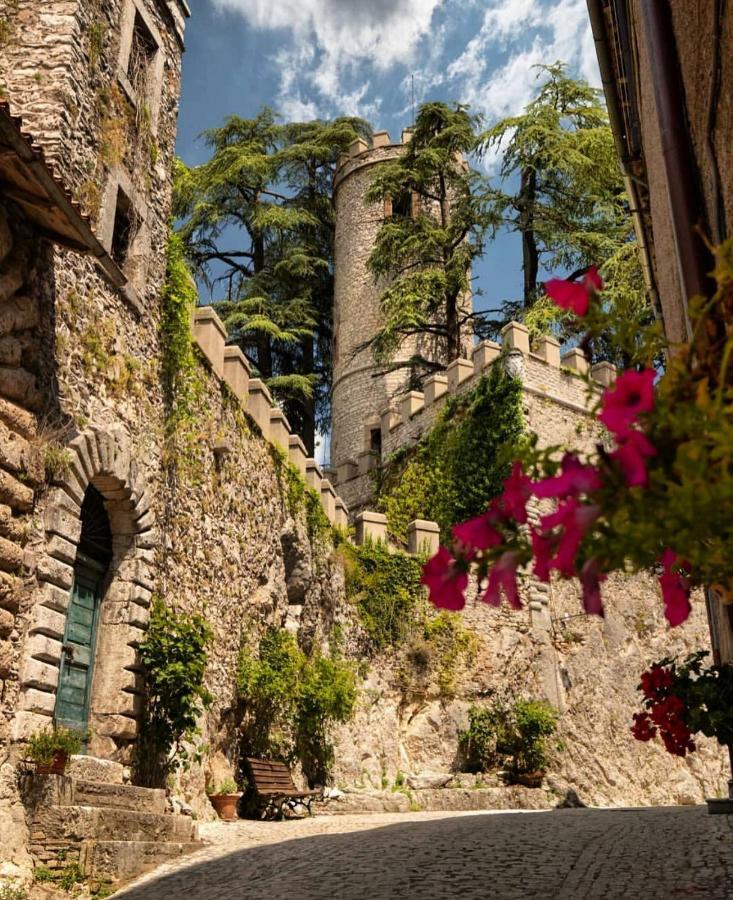Casa Vacanza La Piazza Orvinio ภายนอก รูปภาพ