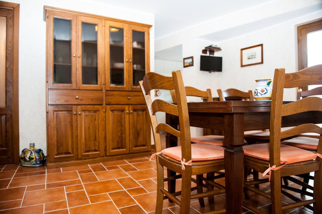 Casa Vacanza La Piazza Orvinio ภายนอก รูปภาพ